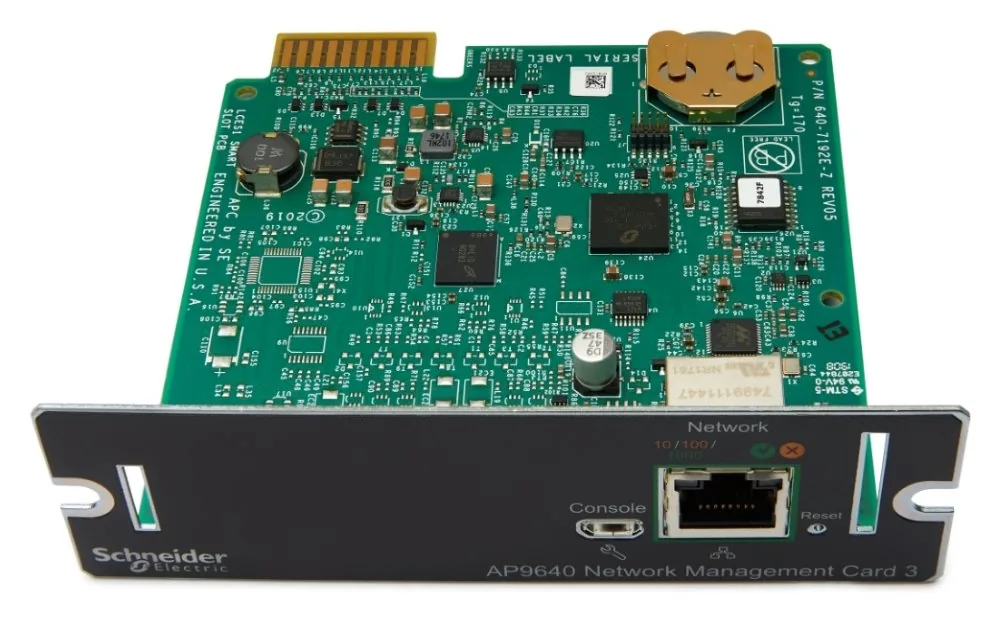 APC Network Management Card 3 with PowerChute Network Shutdown - Adaptér pro vzdálené řízení - 1GbE - 1000Base-T - pro P/N: SMT1000RM1U, SMT750RM1U, SRTL10KRM4UT, SRTL8KRM4UT, SRYL5K20XLT18, SRYL5K20XLT24