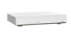 QNAP Wi-Fi 6 SD-WAN router QHora-301W (4x GbE 2x 10GbE 2x USB 3.2 8 interních antén)