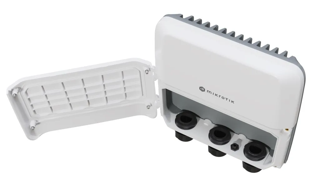 MikroTik RouterBOARD RB5009UPr+S+OUT