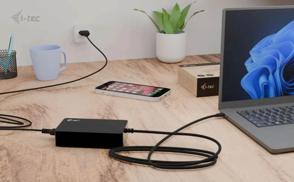 i-tec Universal Charger USB-C PD 3.1 140W