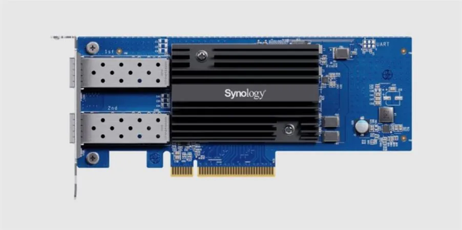 Synology E10G30-F2 - Síťový adaptér - PCIe 3.0 x8 nízký profil - 10Gb Ethernet SFP+ x 2