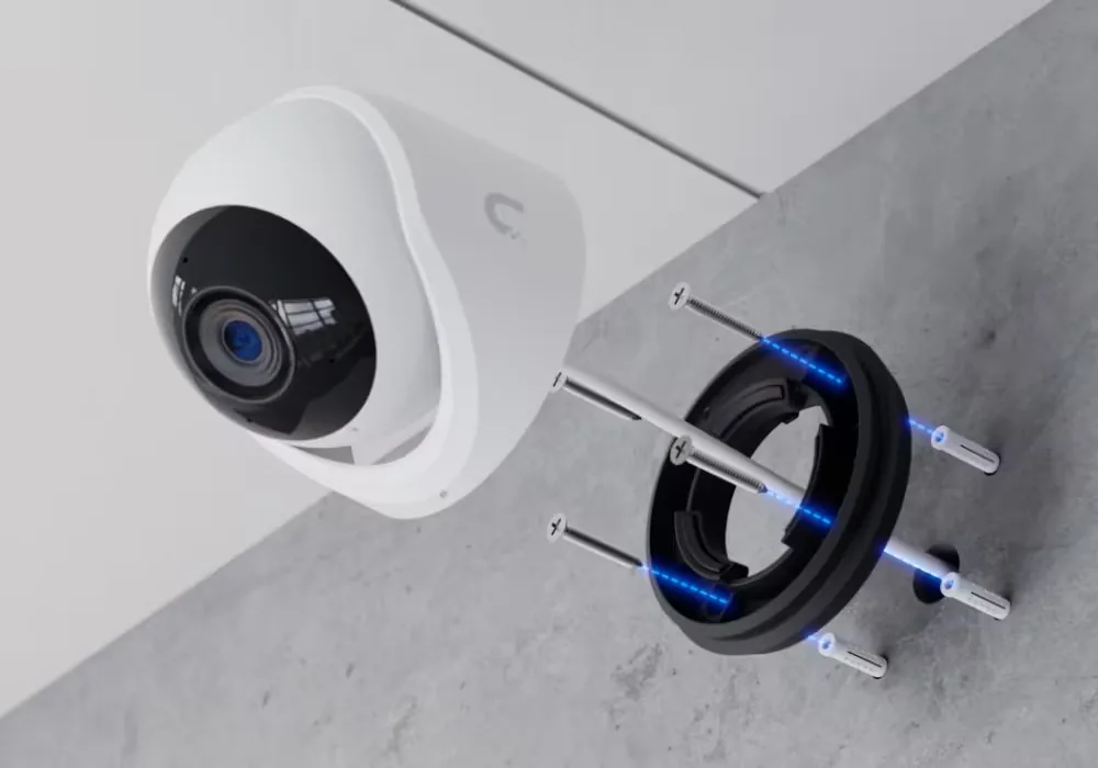 Ubiquiti UniFi Protect G6 - Síťová bezpečnostní kamera - otočná - interiérový, venkovní - odolná vůči povětrnostním vlivům - barevný (Den a noc) - 8 MP - 3864 x 2180 - 4K - pevné ohnisko - audio - DC 37 - 57 V / PoE