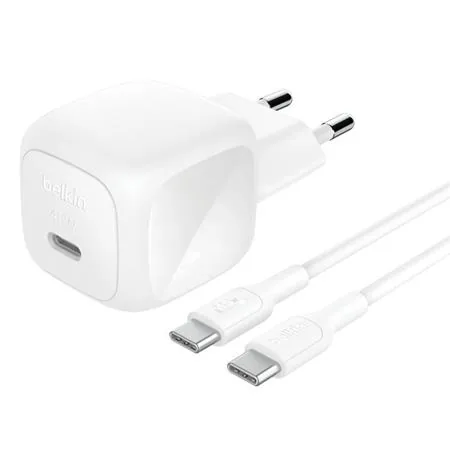 Belkin BOOST CHARGE 45W USB-C Power Delivery PPS nástěnná nabíječka + 1m USB-C na USB-C kabel, bílá