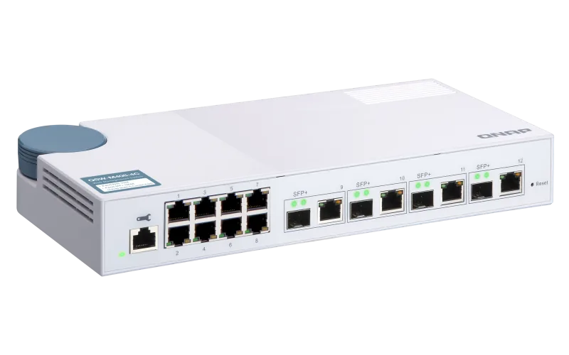QNAP managovatelný switch QSW-M408-4C (12 portu: 8x Gigabit port + 4x 10G SFP+ 10GbE kombo porty)
