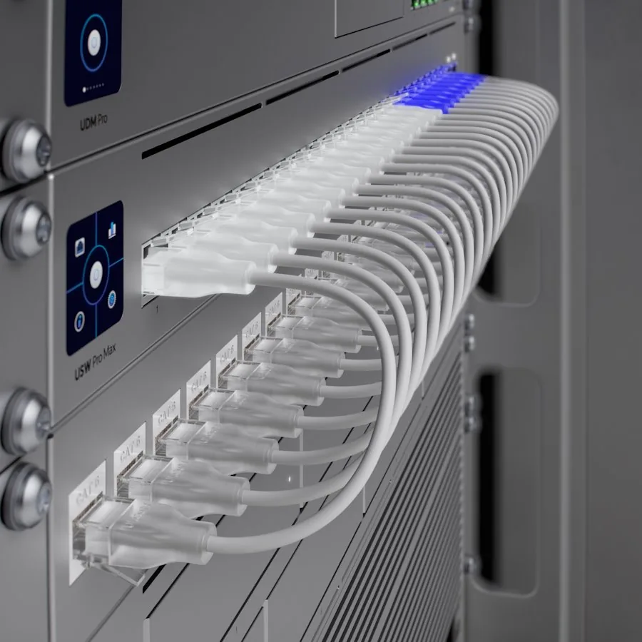 Ubiquiti UniFi - Patch kabel - RJ-45 (M) do RJ-45 (M) - 15 cm - 2.5 mm - CAT 6 - vnitřní - bílá