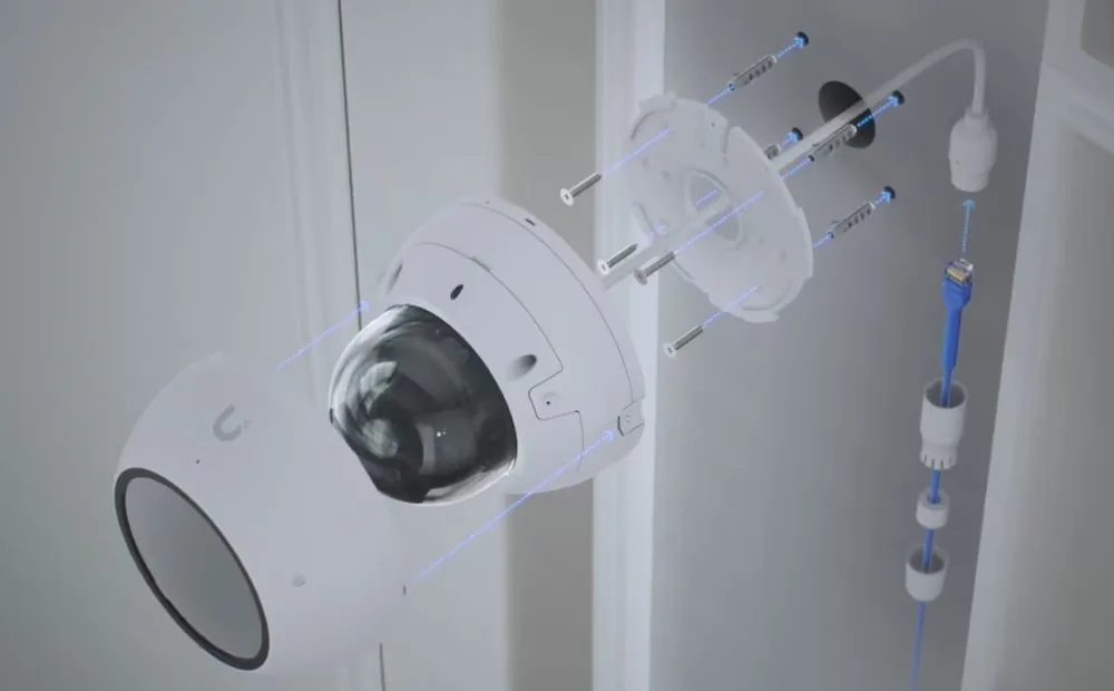 Ubiquiti UniFi AI Dome - Síťová bezpečnostní kamera - interiérový, venkovní - odolná proti vandalům a vodě - barevný (Den a noc) - 8 MP - 3840 x 2160 - 4K - audio - GbE - PoE