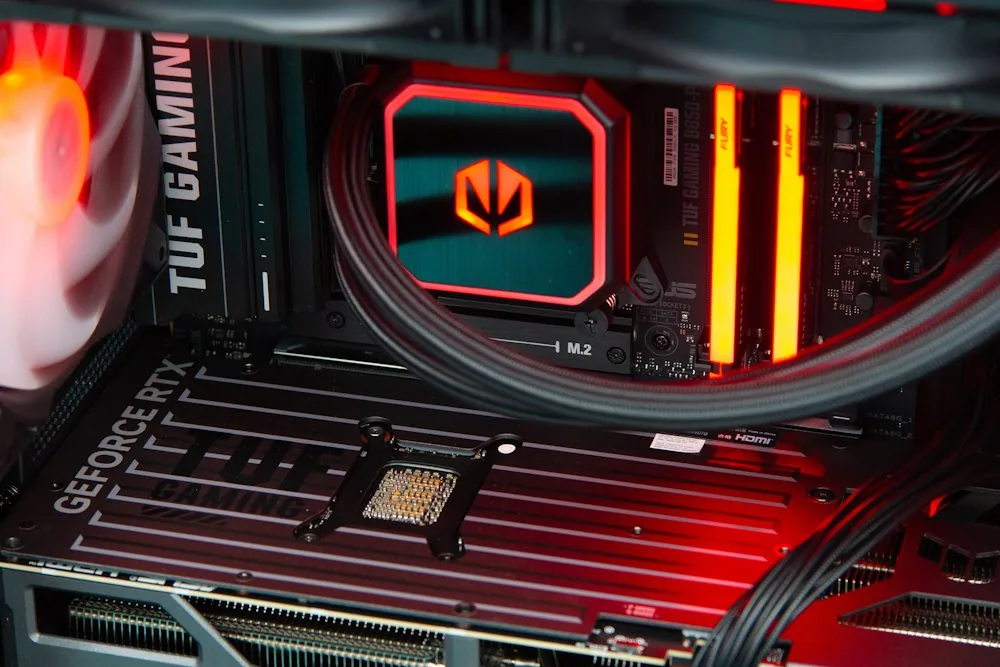 HAL3000 Alfa Gamer Elite Ti AMD Ryzen 7 9800X3D 32GB DDR5 RTX 5070 Ti 2TB PCIe4 SSD WiFi W11
