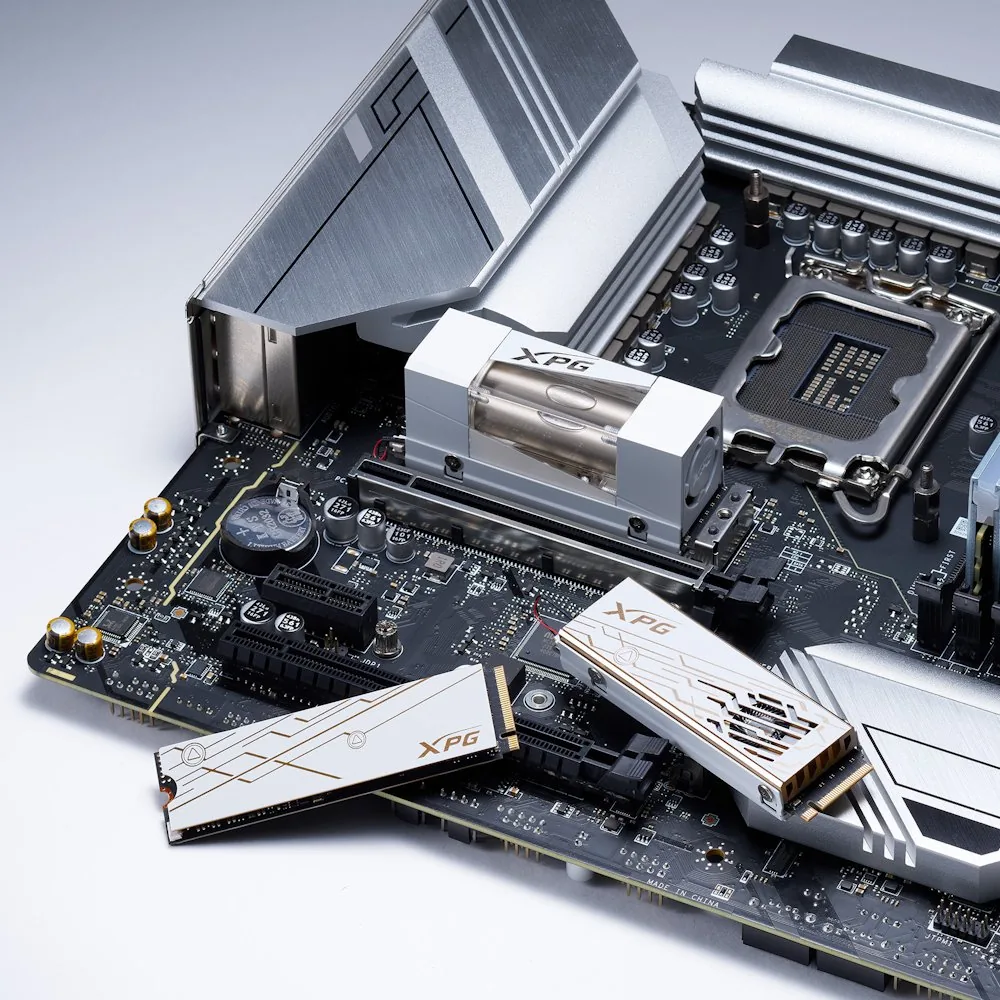 ADATA SSD 1TB XPG MARS 980 BLADE Gen5x4