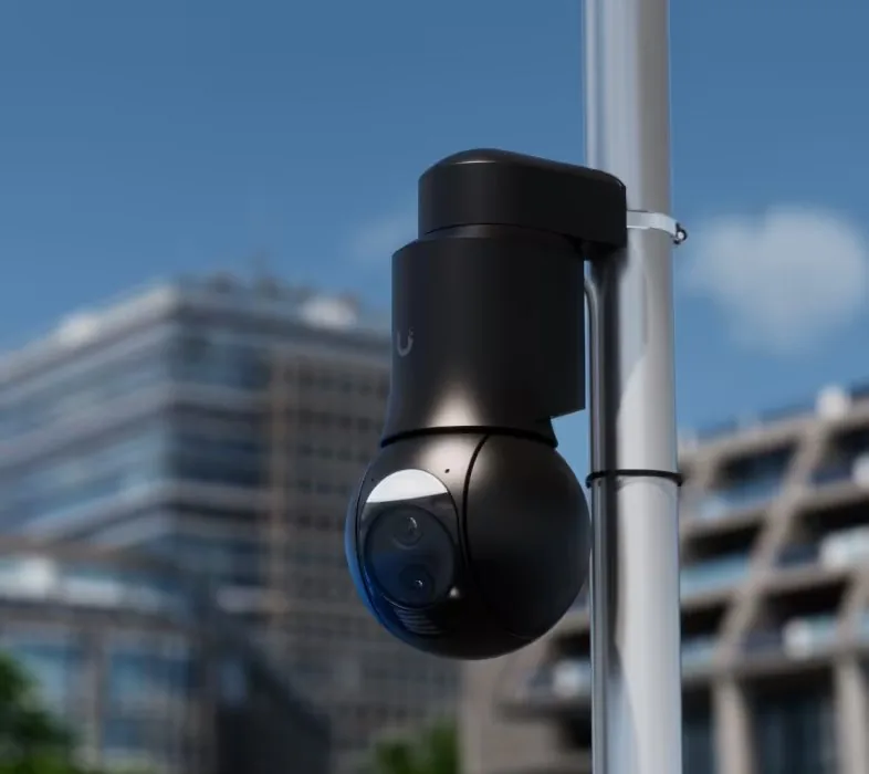 Ubiquiti UniFi Protect G6 PTZ, 4K duální venkovní kamera s 10x hybridním zoomem a AI analýzou, černá