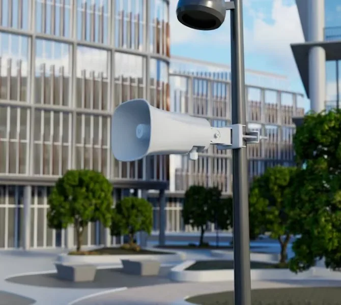 Ubiquiti UniFi AI Horn Speaker, venkovní PoE reproduktor s AI funkcemi, bílý