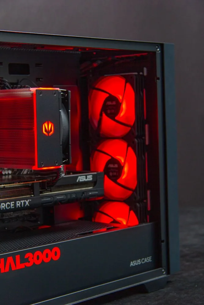HAL3000 Online Gamer AMD Ryzen 5 7600 32GB DDR5 RTX 5060 Ti 16G 1TB PCIe4 SSD WiFi W11