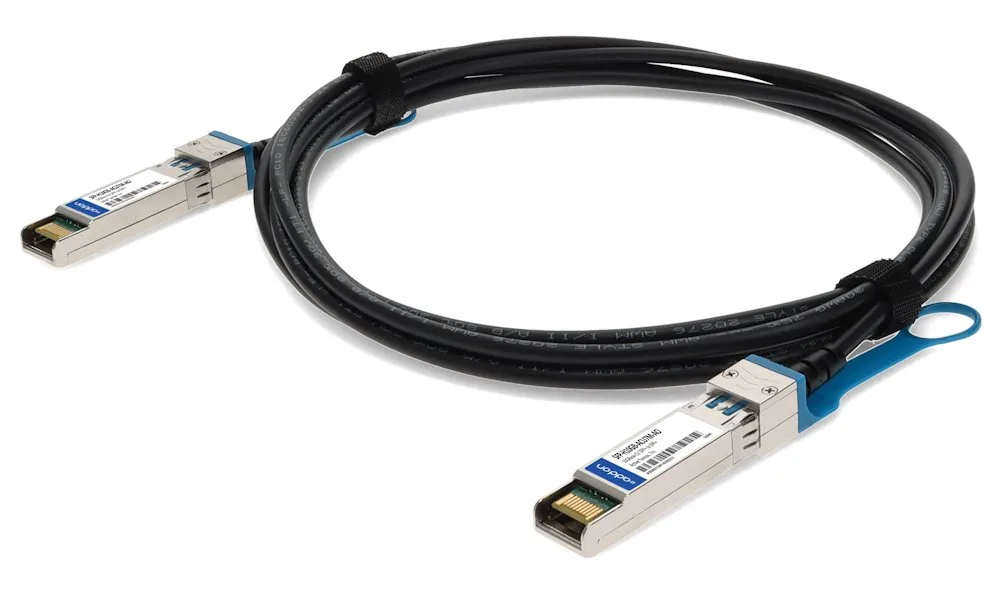 Cisco SFP+ Copper Twinax Cable - Kabel pro přímé připojení - SFP+ do SFP+ - 7 m - diaxiální - aktivní - pro Cisco 16, 8; Catalyst ESS9300; Nexus 22XX, 55XX, 7000, 93180, 93XX; UCS 61XX, C4200