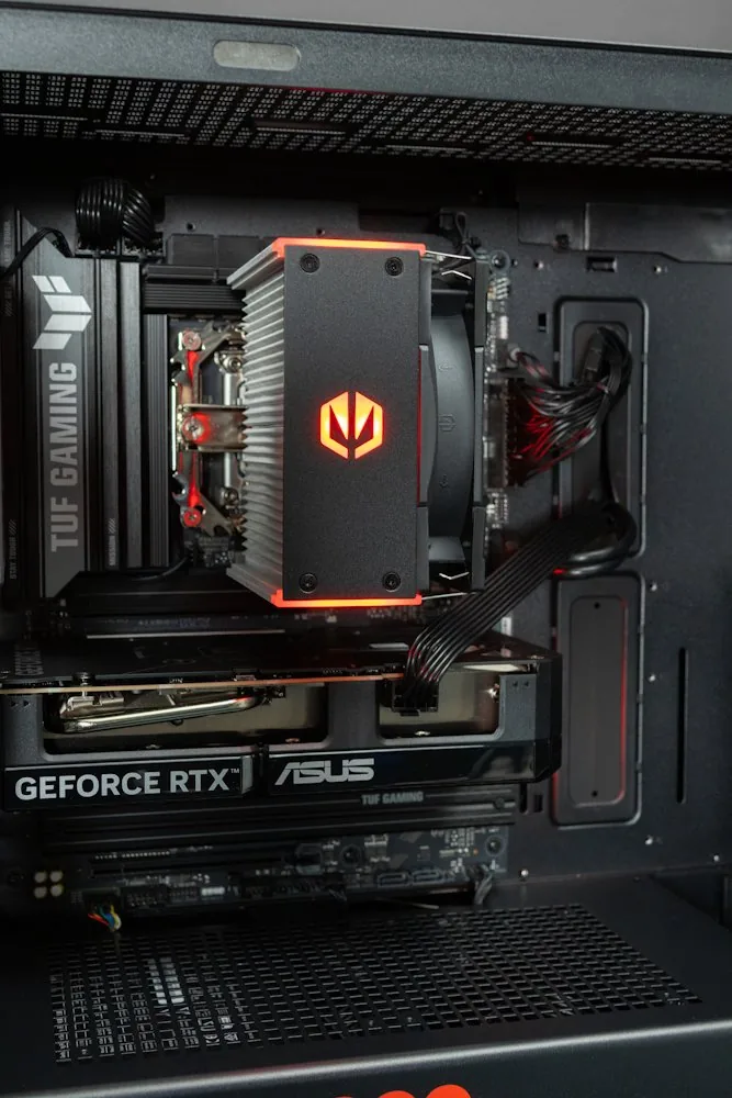 HAL3000 Master Gamer Pro Ti Intel Core Ultra 5 225F 32GB DDR5 RTX 5060 Ti 16G 1TB PCIe4 SSD WiFi W11