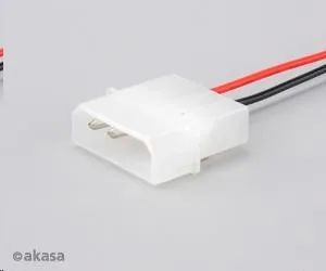 AKASA - slimline SATA na SATA data a power - 40 cm
