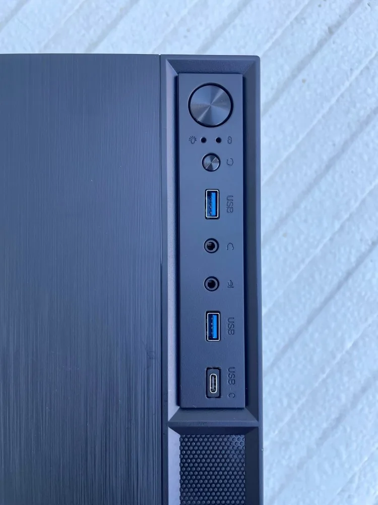 EUROCASE skříň MC MF-320B, Micro Tower, 1xUSB-C, 2xUSB 3.0, 2x audio, bez zdroje