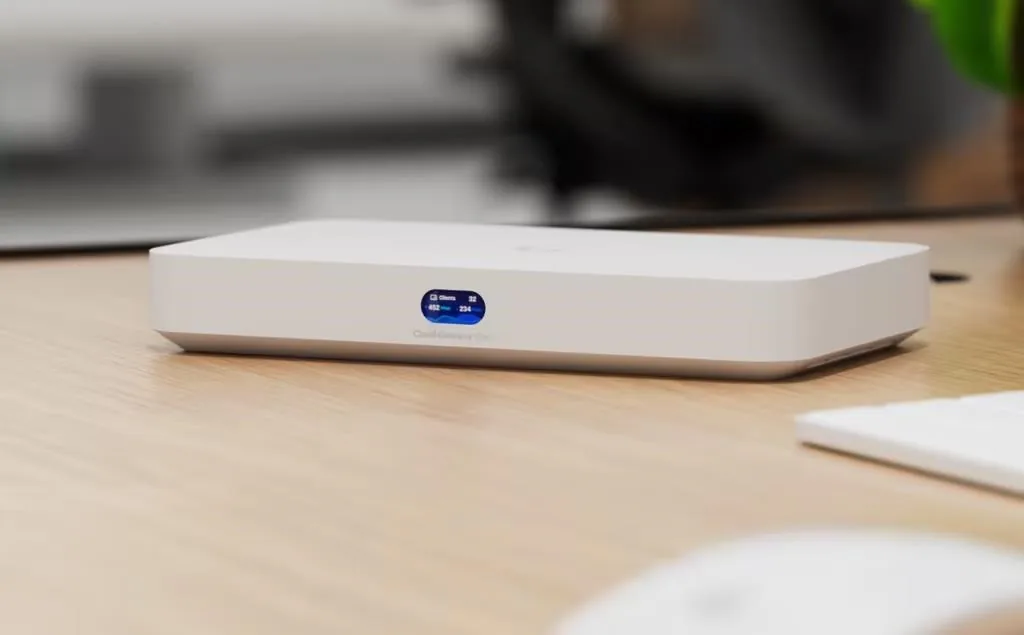 Ubiquiti Cloud Gateway Fiber (30W)