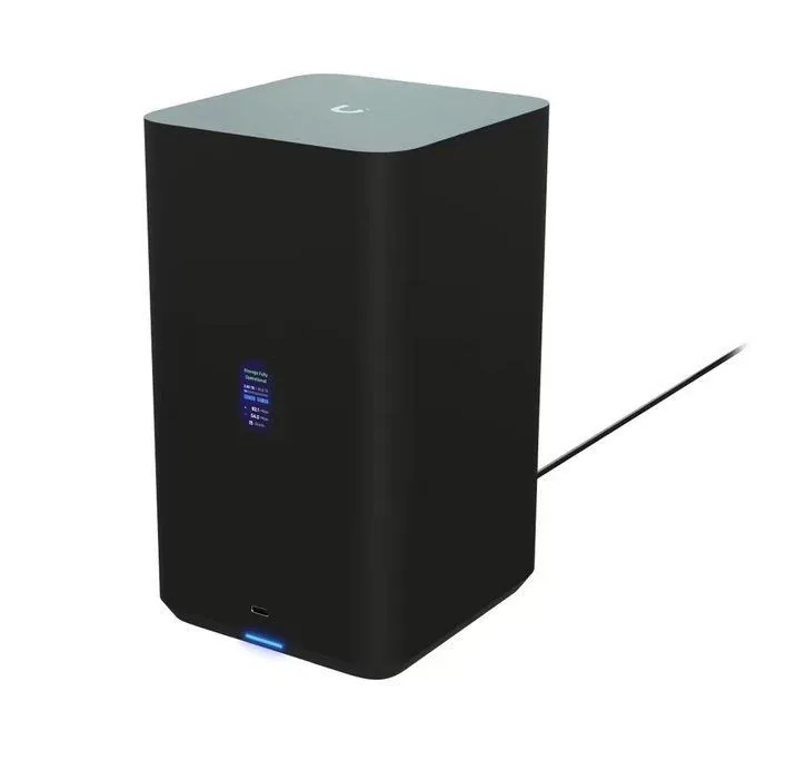 Ubiquiti UniFi dvoušachtové síťové úložiště NAS, 2.5 GbE, USB-C, černé provedení