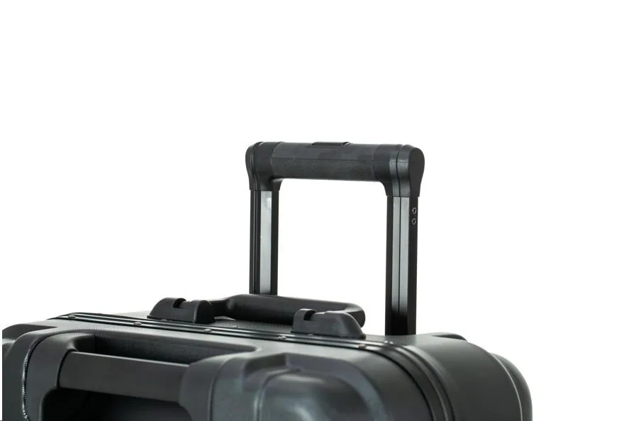 ACER Cestovní kufr Predator Robust Luggage 22",polykarbonát,54l,TSA kombinační zámek,2 kapsy,černá