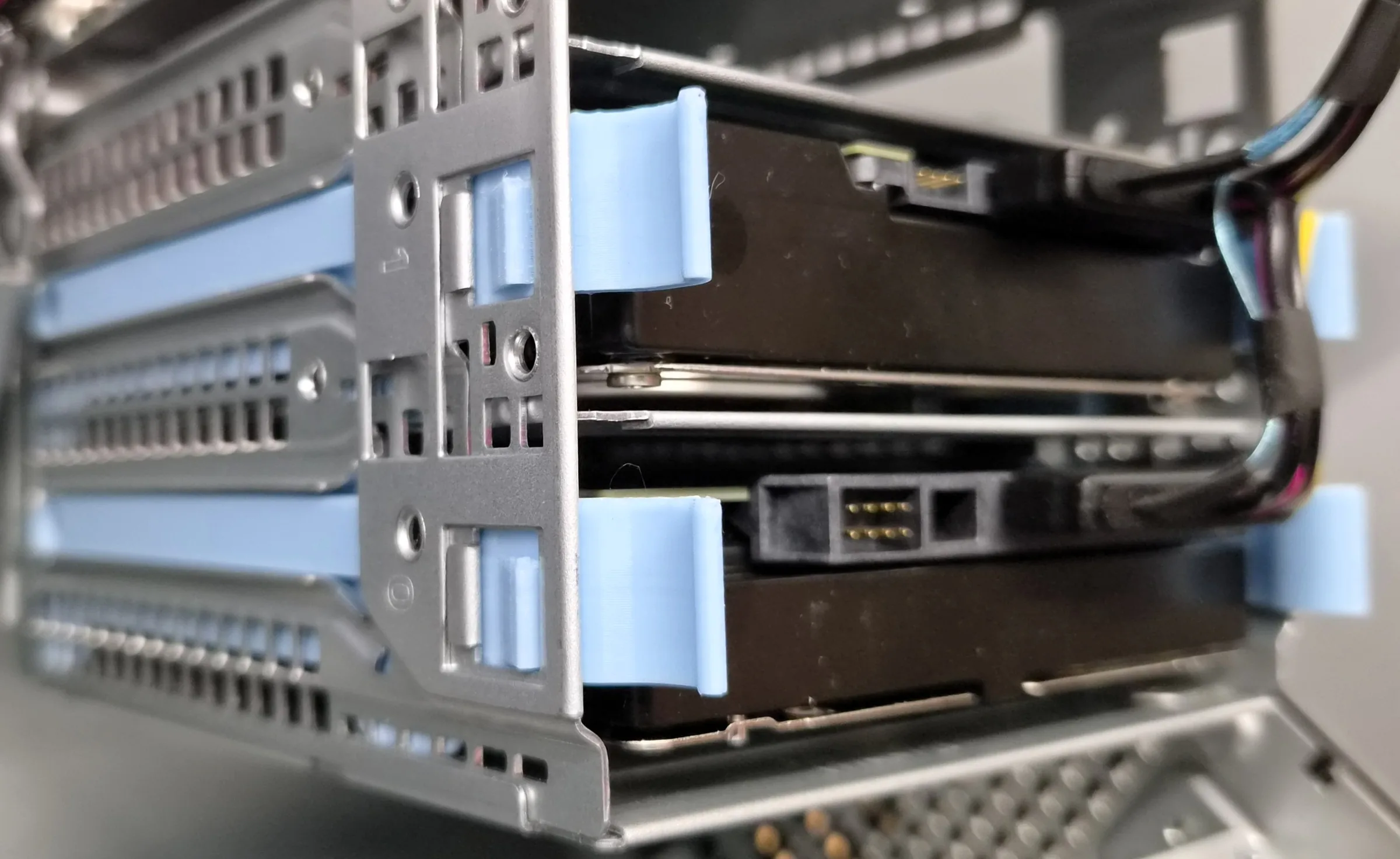 Rámeček pro 3,5" disky k DELL PowerEdge T160