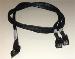 Broadcom - Interní kabel SAS - Slim SAS (SFF-8654) (M) do Mini SAS HD (SFF-8643) - 1 m